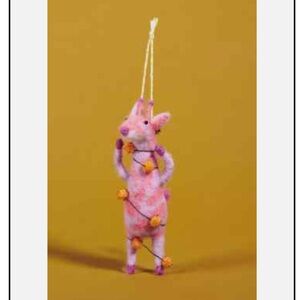 Anthropologie Ornament PARTY GIRAFFE Felted Wool Pink Christmas Lights 4" NWT